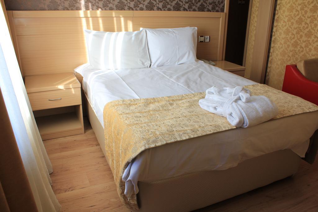 Royal Carine Hotel Ankara Exterior photo