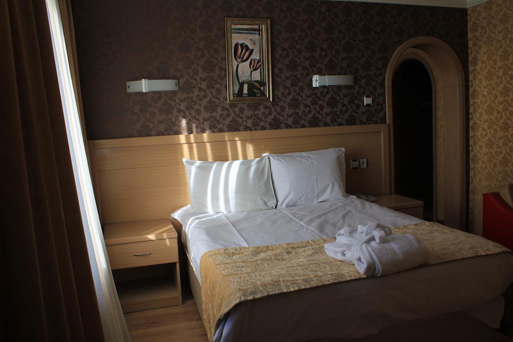 Royal Carine Hotel Ankara Exterior photo